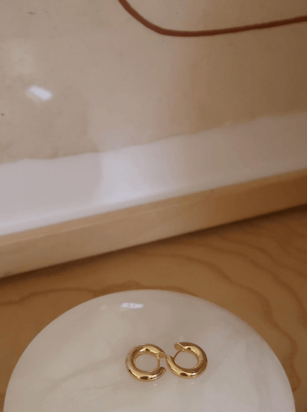 Otiumberg. Small Chunky Hoops in Yellow Gold Vermeil | Auralie