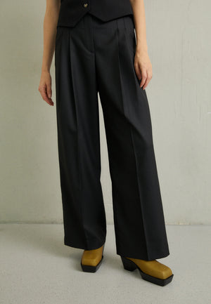 Cymbaria High-Waist Trouser / Black