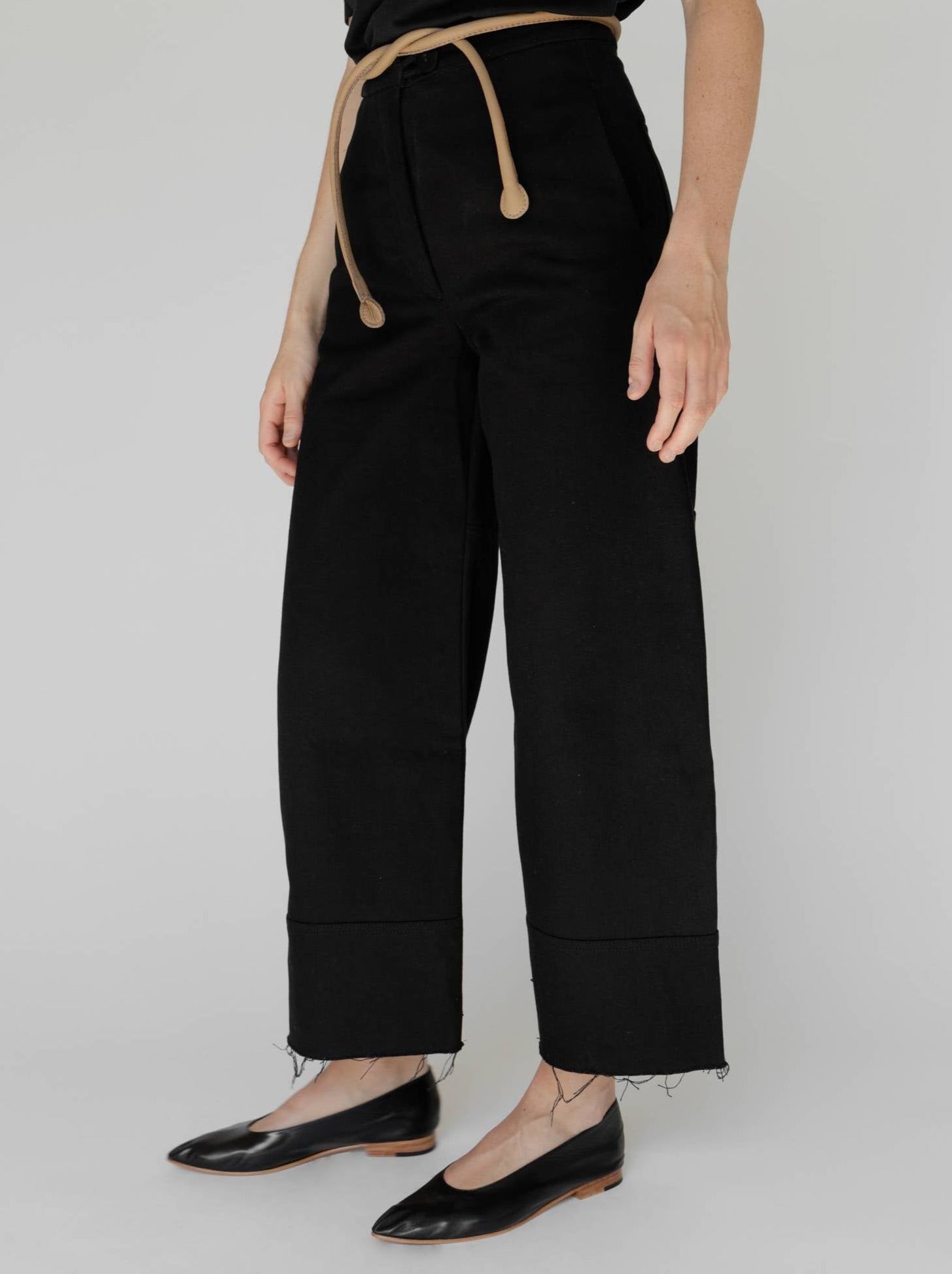 Zii Ropa Pia Denim Pant in Black | Auralie